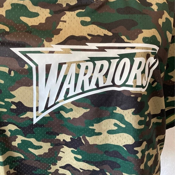Golden State Warriors Mitchell and Ness Camo VNeck Jersey - Picture 4 of 8